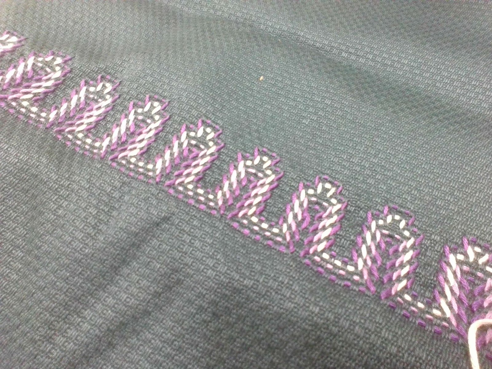 スウェーデン刺繍①